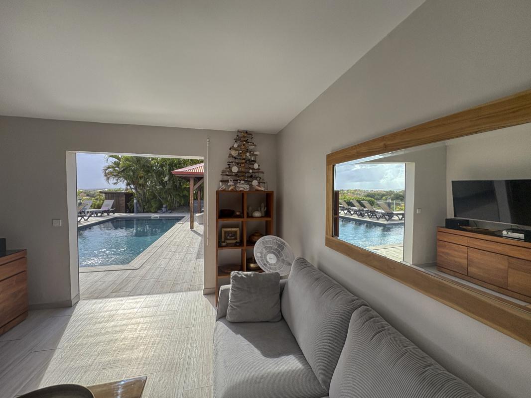 25.Location villa piscine vue mer Saint François Guadeloupe_Salon